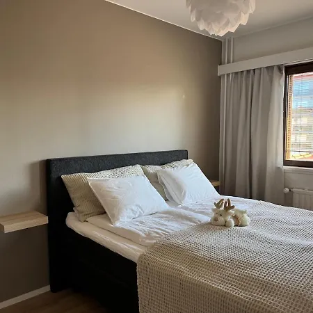 Rovaniemi City Home * רובניימי